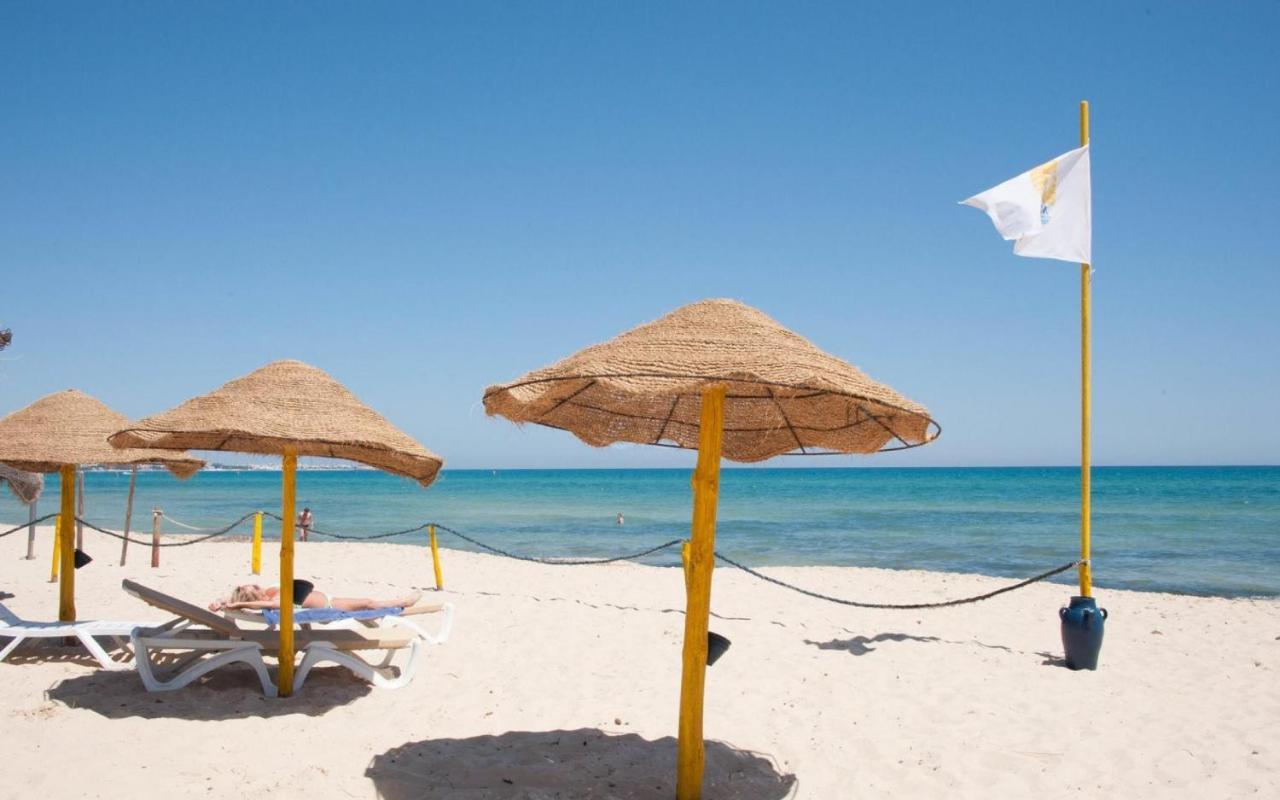 Nesrine Hotel 4*