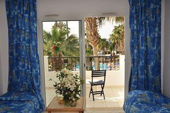 Nesrine Hotel